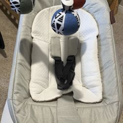 Baby Swing, Mamaroo (like 4 Moms) 