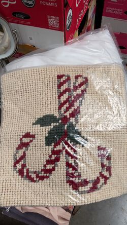 Mina Victory Loop Holiday Pillow, 22” x 22"