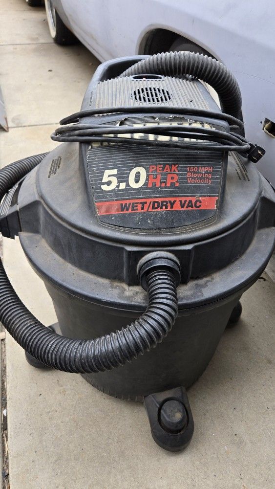 Craftsman 16 Gal 5 HP Wet Dry Shop Vac