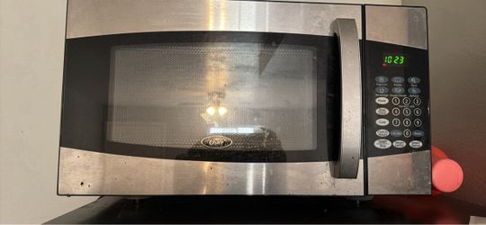 Oster Stainless Steel Countertop Microwave