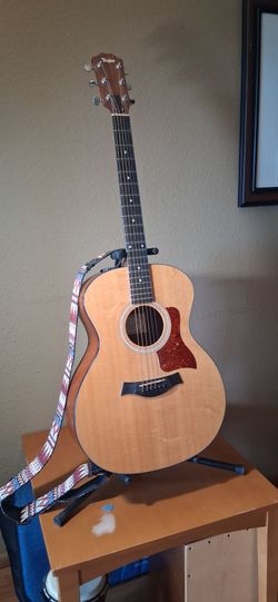 Taylor 114e guitar