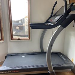 Nordictrack X22i Commercial  Treadmill for Mothers Day! 