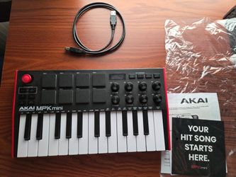 Akai Professional MPK Mini MIDI Keyboard
