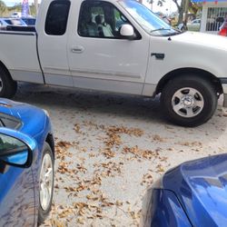 2004 Ford F150 4.7 L Motor    1950.00