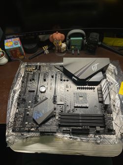 ASUS ROG Strix B450F-Gaming Motherboard