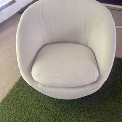 Swivel Accent Chair - Cream Linen