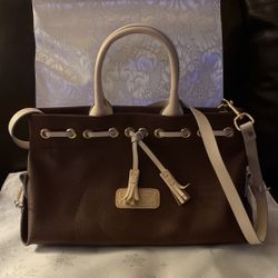 Dooney & Bourke 