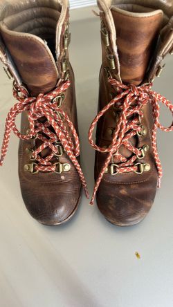 Sorrel Boots Sz6