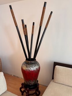 Beautiful El Dorado Furniture Asian-inspired decorative vase set in excellent condition. - $225 OBO