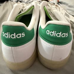 Brand new adidas advantage Ecogrind size 10