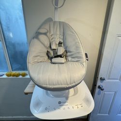 4moms Mamaroo Multi Motion Baby Swing