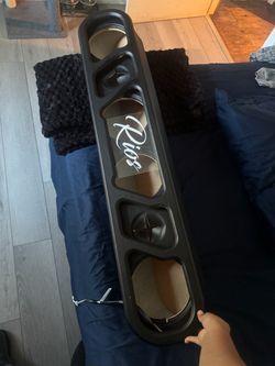 Speaker rack