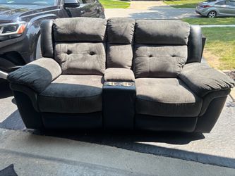 Power Reclining Console Loveseat with USB Ports