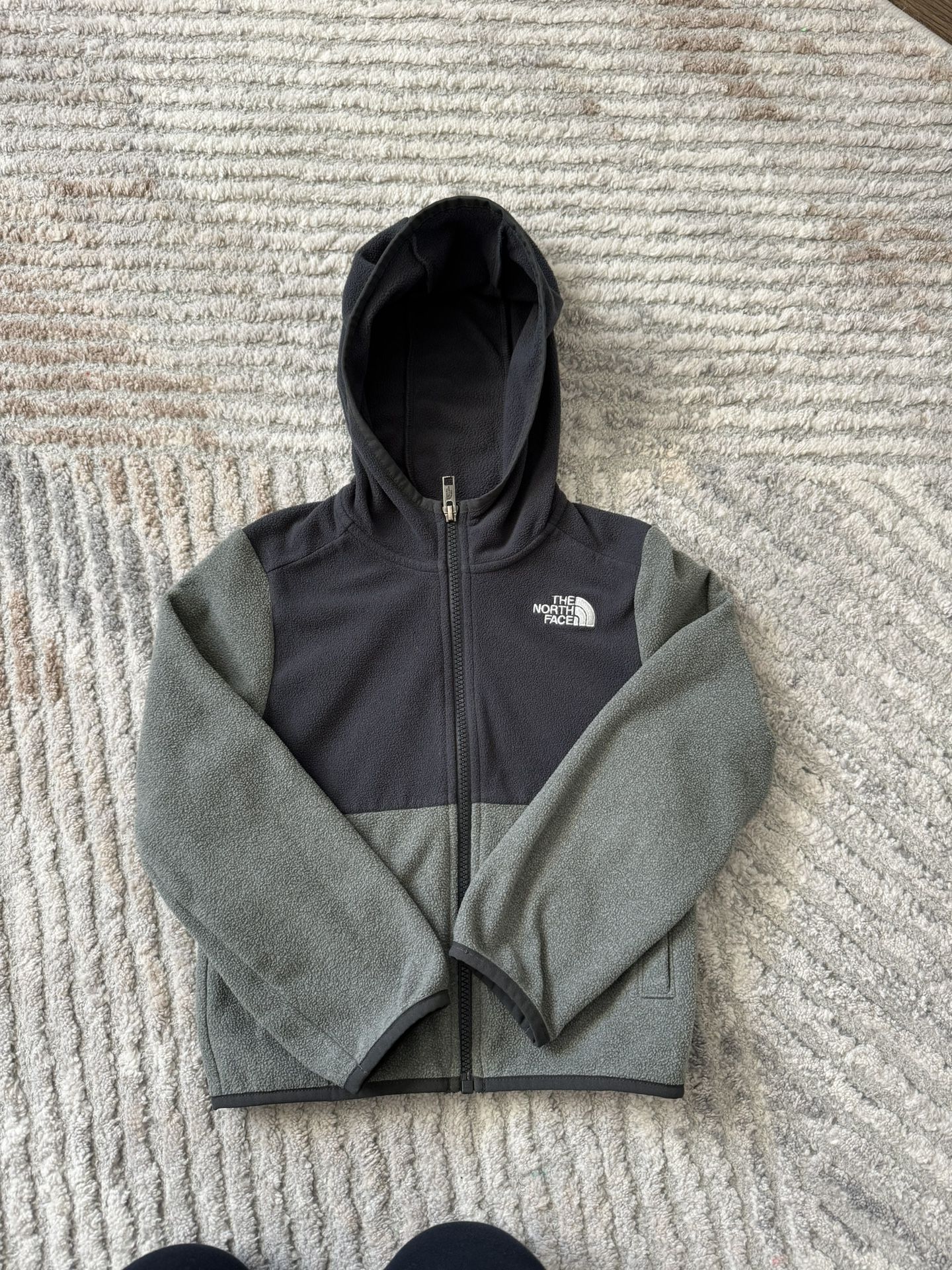 The North Face/ Fleece Jacket-size XS For Kids 