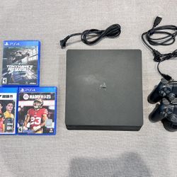 PlayStation 4 Slim