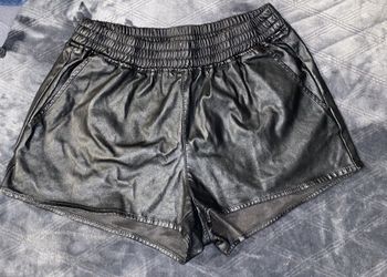 Women’s shorts