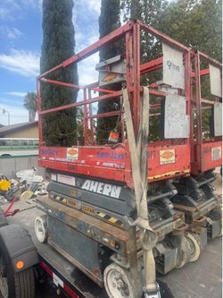 Scissor lifts skyjack lll 3219
