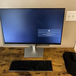 27 Inch Dell P2722H Monitor