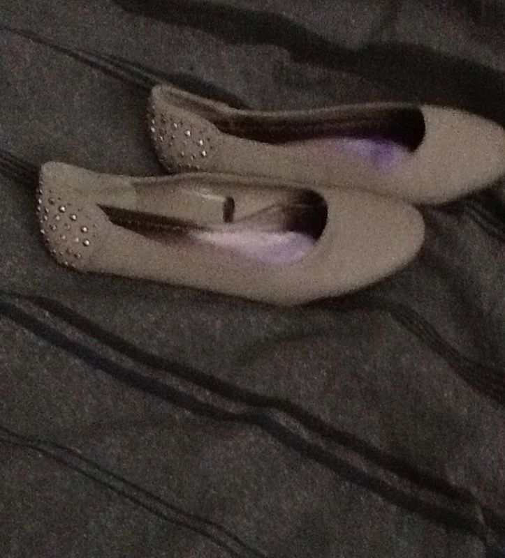 Size 8 Maurice's grey flats