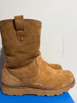 Women’s Ugg boots, size 8