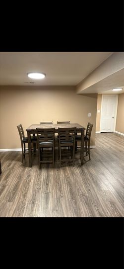 6 chair   high  top table