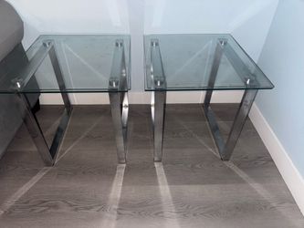 Side end table