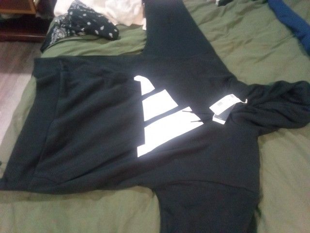 Sweater Adidas 35.