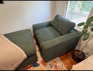 Oversized chair and ottoman