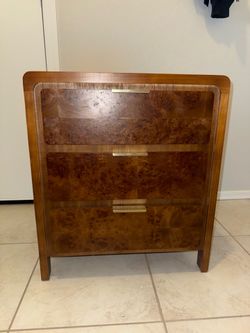 3 Drawer Stand