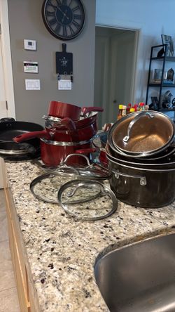 Bundle of Pots and Pans TFal Alyssa Kitchen Cookware