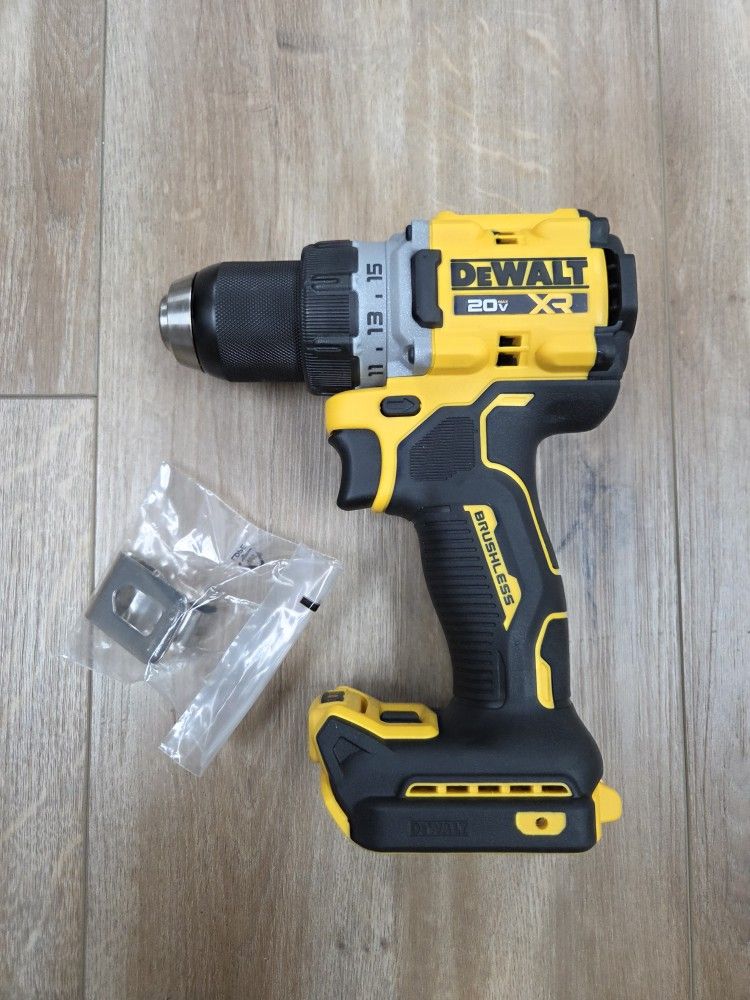 NEW DeWalt 20V XR Brushless Drill Driver DCD800B