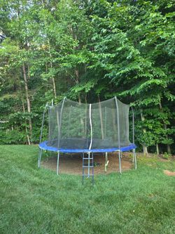 Outdoor Trampoline with Safety Net