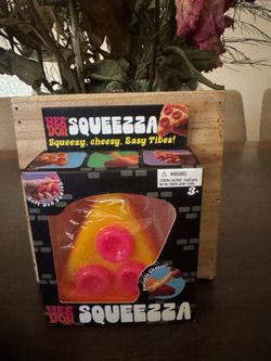 NeeDoh squeezza squishy