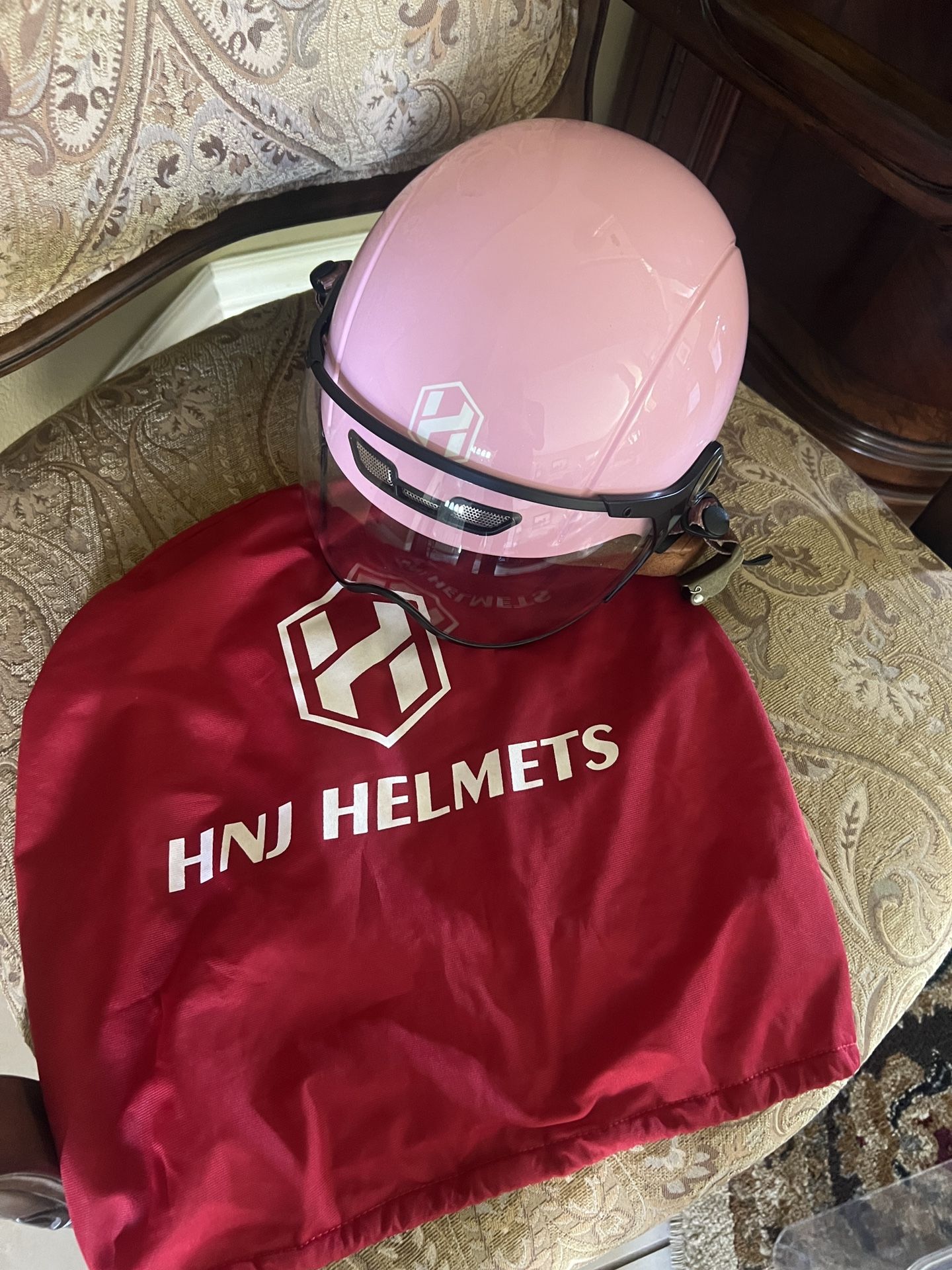 HNJ Helmets Pink Size M Lightly Used