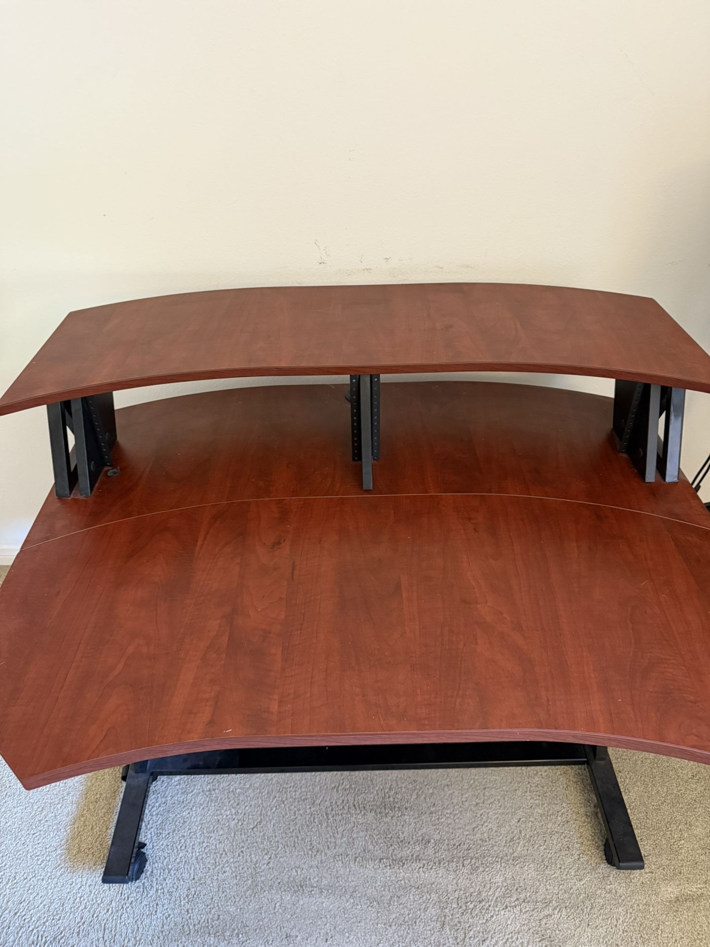  Guitar Center Exclusive Studio Trends STLD46 46" Studio Desk With Dual 4 RU Racks Cherry