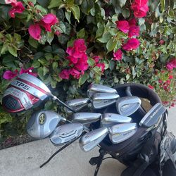 Men’s golf club set with a golf bag