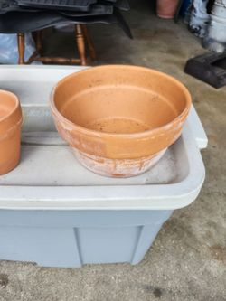 Clay tray pot.$4