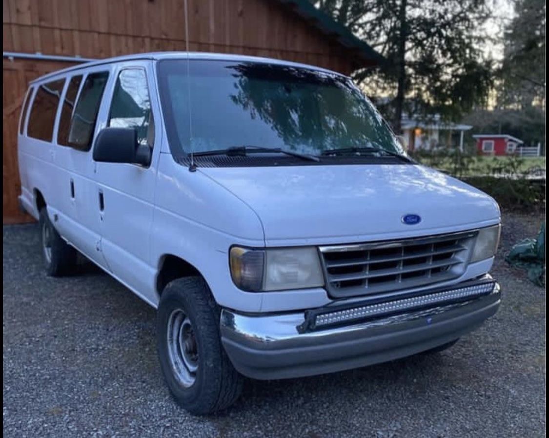 1996 Ford E-350