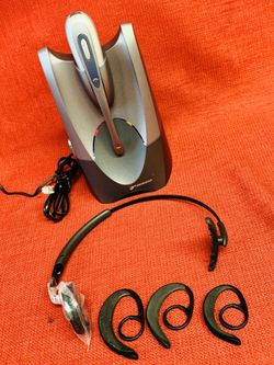 Plantronics CS50 Wireless Telephone Headset System w/ A/C Adapter-4 Ear Hooks