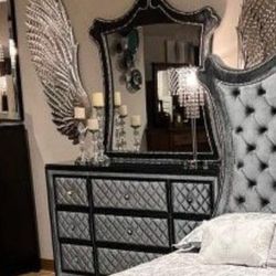 Cameo Gray Dresser And Mirror 
Crown Mark