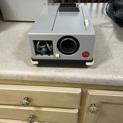 Leitz Wetzlar Slide Projector 