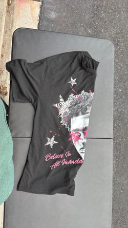 Women small tshirt