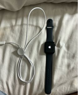 Apple Watch SE *BRAND NEW*