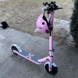 NEW Electric Scooter W/ LED Display, Hover-1 Journey 2.0 Foldable Electric Scooter for Adults Or Kids !