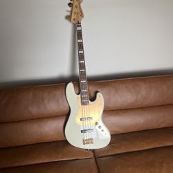 Squier 40th Anniversary Jazz Bass Gold Edition 
