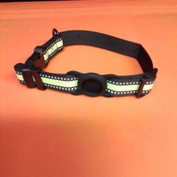 Dog Collar With Apple Airtag Holder_$8