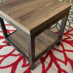 Matching Coffee/Center Table And Side Table