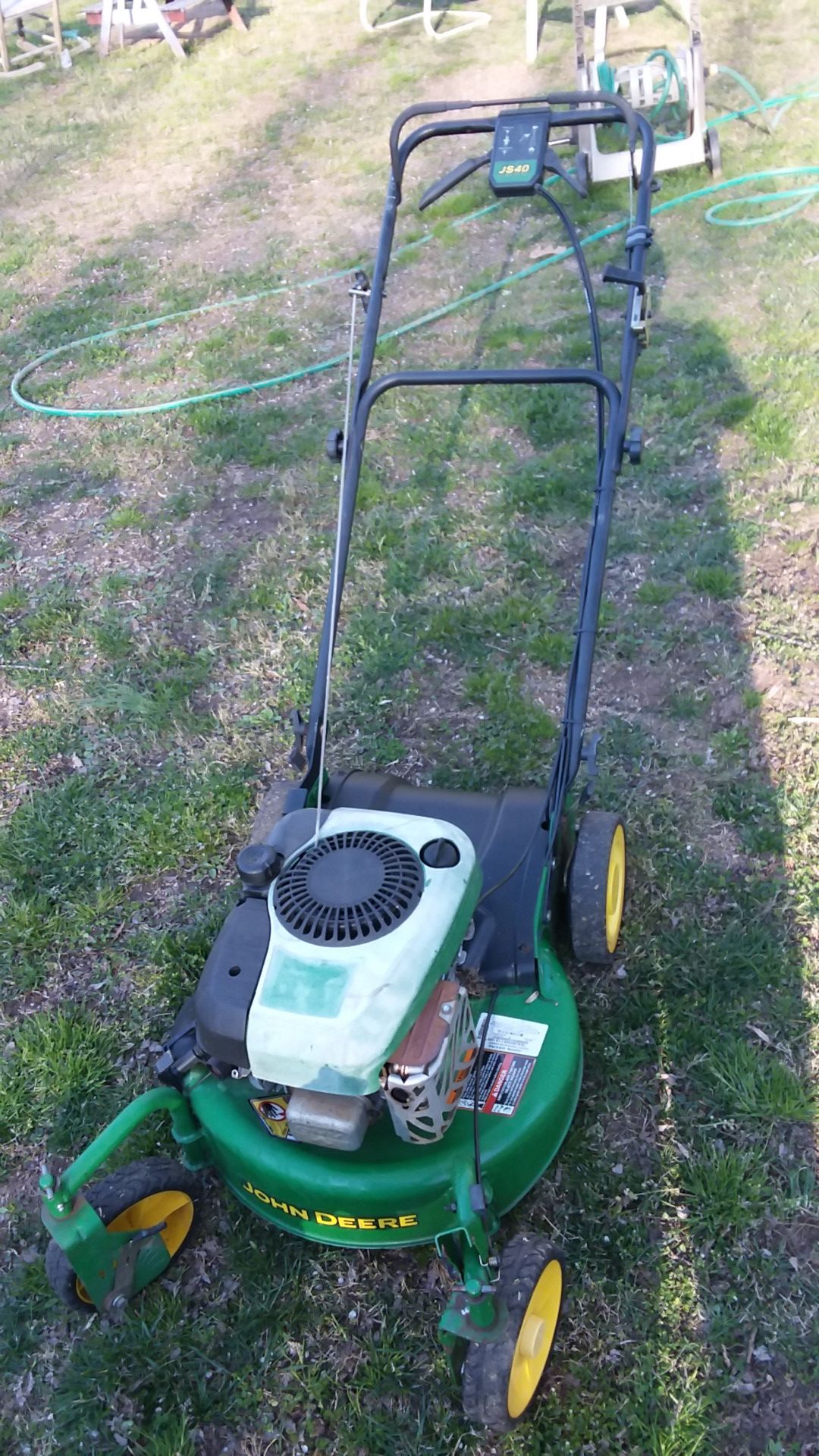 John deere js40 self propelled lawn mower for Sale in Mooresville, NC OfferUp