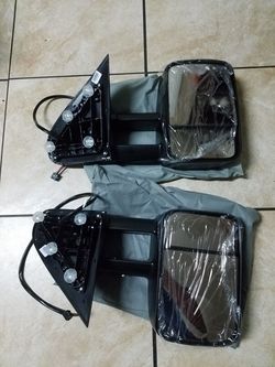 Chevy silverado/gmc sierra towing mirrors 2014-2018 brand new!