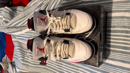 Jordan 4s